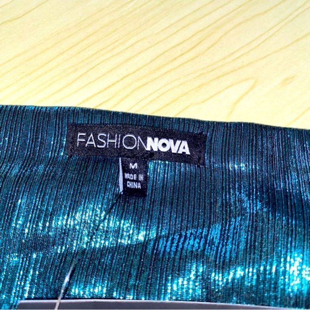 Fashion Nova Wine and Shine Metallic Top | Teal | Medium - Picture 7 of 8